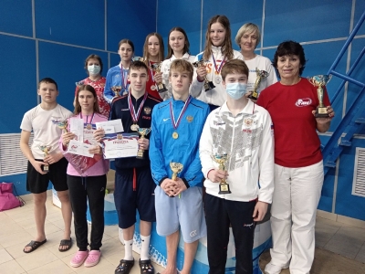 Новотроицкие пловцы завоевали 9 медалей на региональном турнире по плаванию «Надежда»