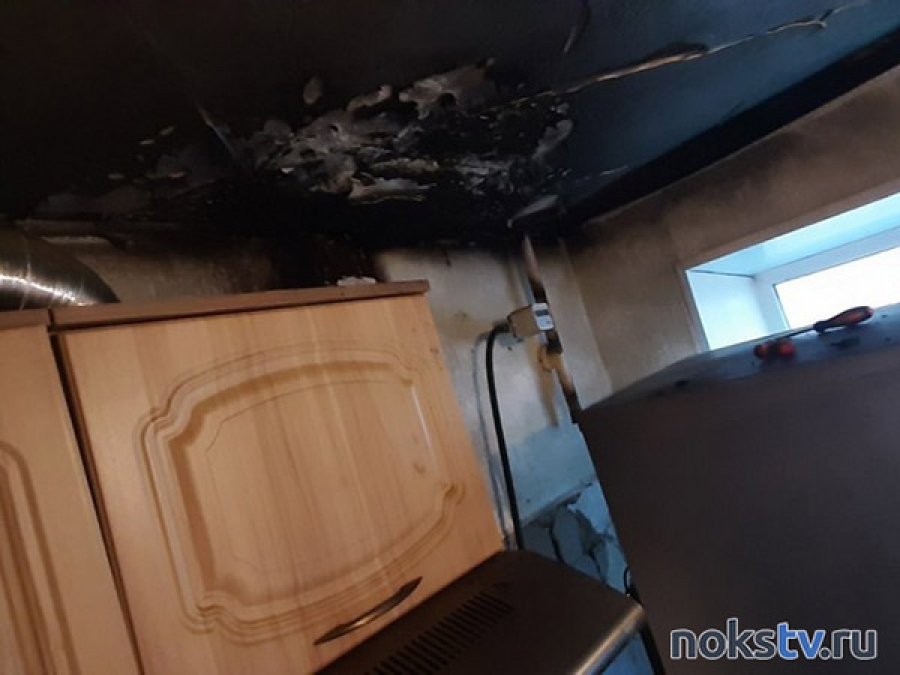 В Новотроицке загорелась квартира в доме на Железнодорожной