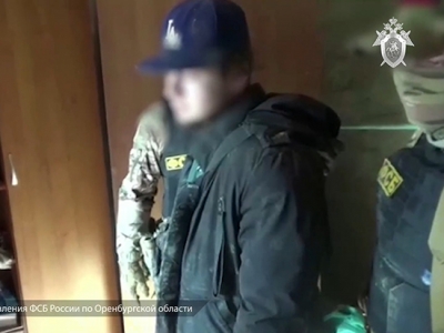 СК опубликовал видео задержания 22-летнего оренбуржца, занимавшегося дискредитацией российской армии