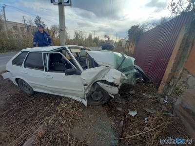 Как бесправный лихач разбился о стену в Новотроицке