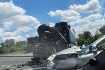 На выезде из Новотроицка произошла авария