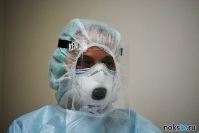 Отказывались надевать маски, хамили пациентам. Главврач московской больницы рассказал о визите антипрививочников в красную зону