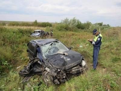 В аварии на трассе в Оренбуржье погиб пассажир и пятеро пострадали