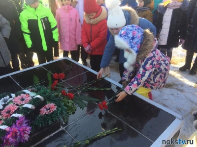 К захоронению Героя Советского Союза Василия Кордюченко возложили цветы