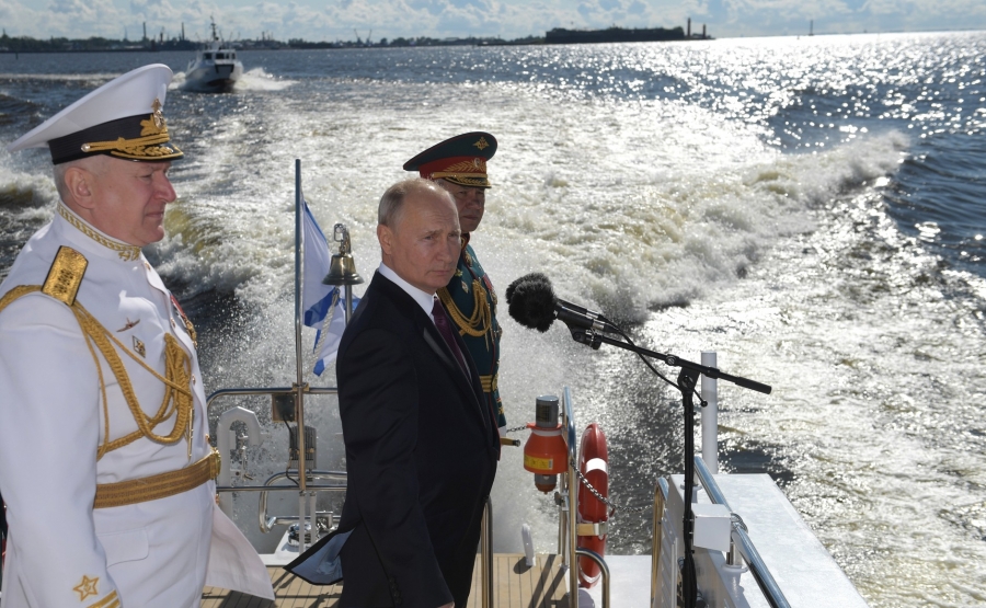 Владимир Путин заявил о планах усилить ВМФ уникальными гиперзвуковыми ударными комплексами